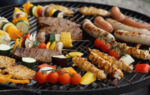 Weber Gasbarbecue en Barbecue Accessoires: De Perfecte Combinatie voor een Geslaagde BBQ