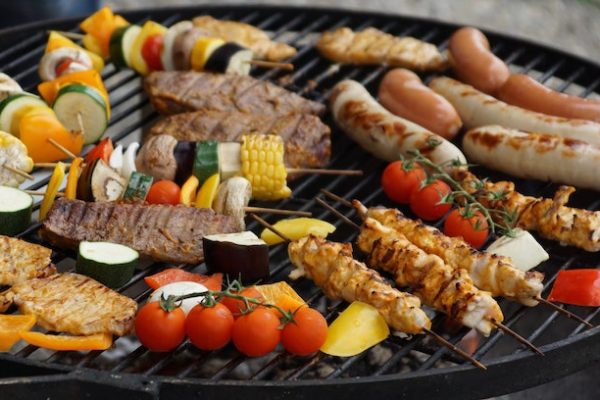 Weber Gasbarbecue en Barbecue Accessoires: De Perfecte Combinatie voor een Geslaagde BBQ