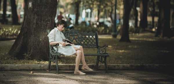 Creëer een ontspannen buitenruimte met het gemak van online tuinmeubelen kopen en loungesets bij Tuingemeubelen.nl