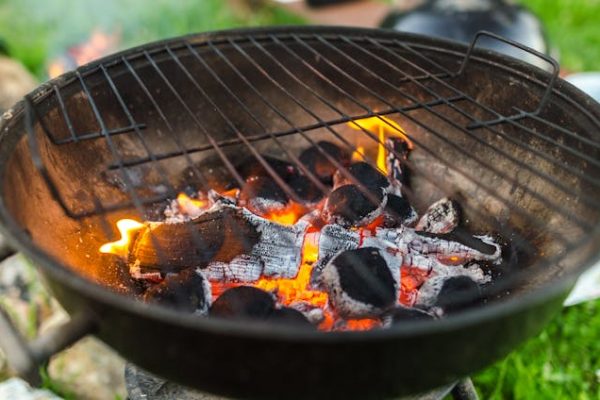 Slim Bestraten: Creëer de Perfecte Buitenruimte met een Stenen Barbecue
